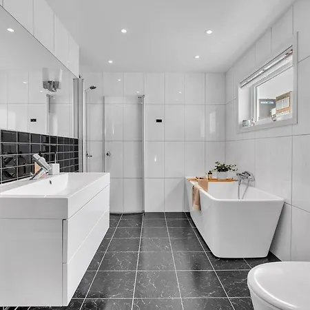 Beautiful Center House Apartment *