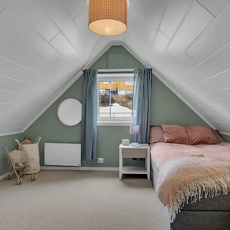 Beautiful Center House