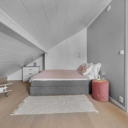 Beautiful Center House Apartment
