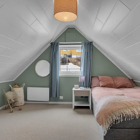 Beautiful Center House *