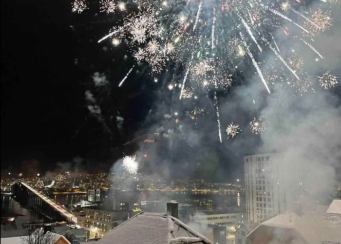 Beautiful Center House Τρόμσο