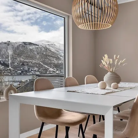 Beautiful Center House * Tromsø